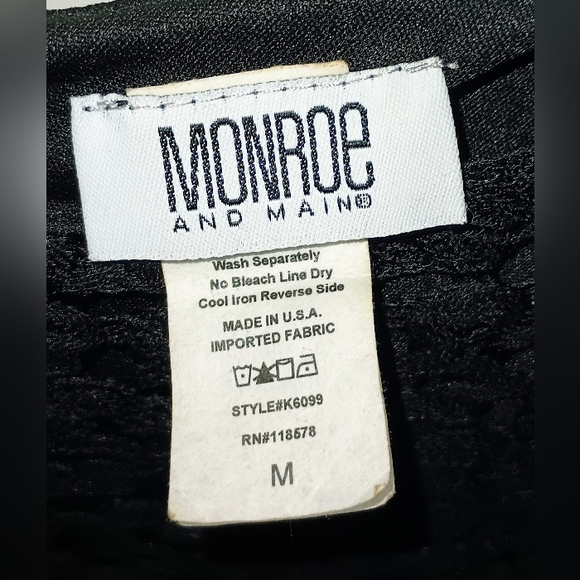 Monroe and Main Blouse - Picture 2 of 3